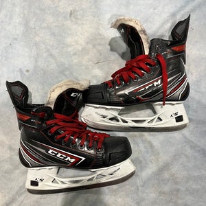 CCM JetSpeed FT470 Hockey Skates Regular Width Size 4.5 (Used)