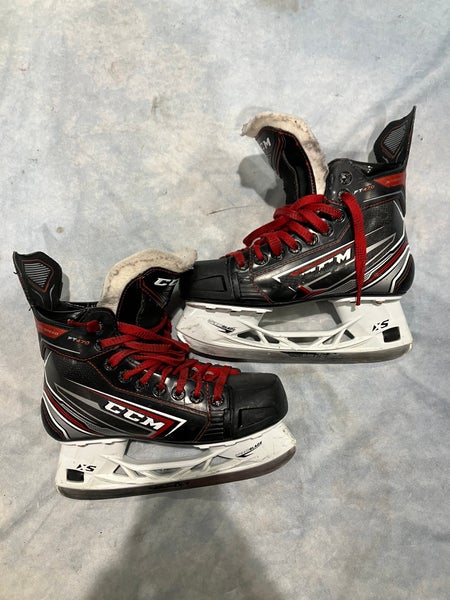 Junior CCM JetSpeed FT470 Hockey Skates Regular Width Size 4.5 (Used)