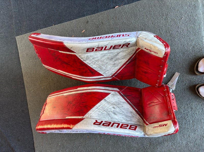 Small 2023 Bauer Supreme M5 Pro Goalie Leg Pads (Used)
