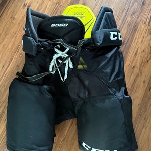 Black Senior Large CCM Tacks 9060 Hockey Pants (Used)