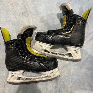 Junior Bauer Supreme S27 Hockey Skates Regular Width Size 3 (Used)