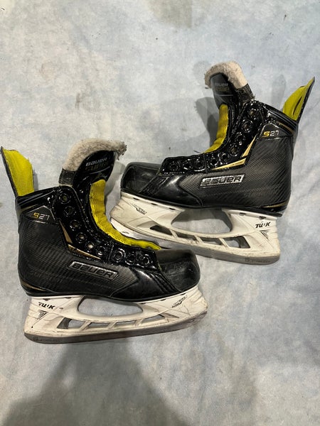 Junior Bauer Supreme S27 Hockey Skates Regular Width Size 3 (Used)