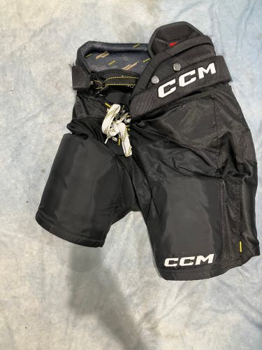 Black Junior Large CCM Tacks AS-V Pro Hockey Pants (Used)