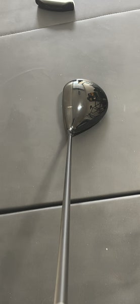 Men's 2025 Titleist TSR4 Right Handed Driver Stiff Flex 9 Loft (Used)