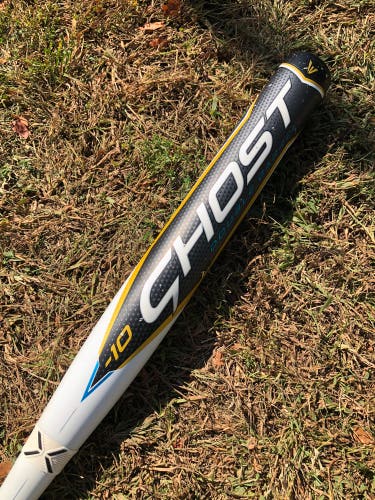 DAMAGED 2022 Easton Ghost Composite Bat (-10) Composite 23 oz 33" (Used)