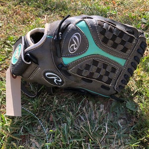Rawlings Storm RH Pitcher's Softball Glove 11.5" (Used)