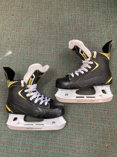 Vic Hockey Skates | Size 6