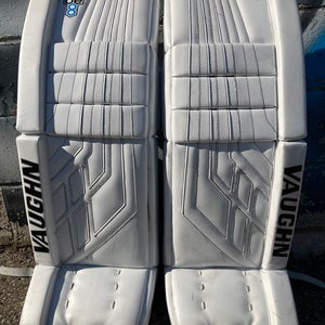 Senior Vaughn Velocity VE8 Pro Carbon Goalie Leg Pads | 33"+2"