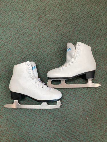 Vic Dream Figure Skates | Size 5