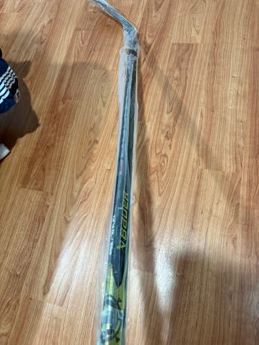 Senior Bauer Proto-R right Hand 70 flex Hockey Stick P92  (New)