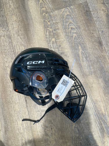 Black Small CCM Tacks 720 Helmet (Used)