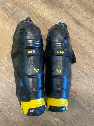 Junior Bauer Mach Shin Pads 12" (Used)