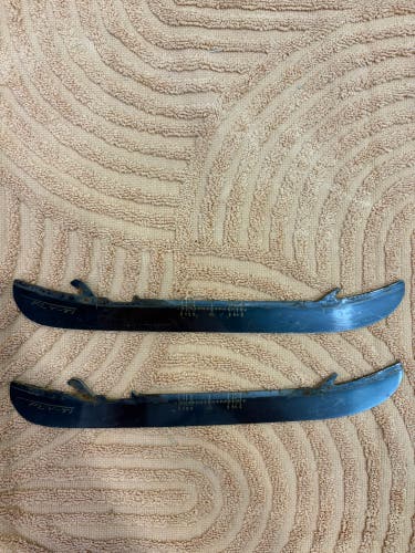 Bauer Fly-Ti Blades 238 mm (Used)