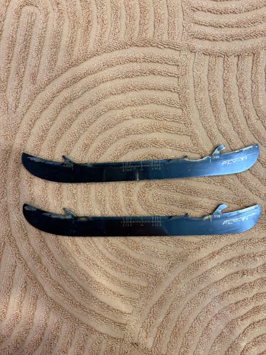 Bauer Fly-Ti Blades 238 mm (Used)