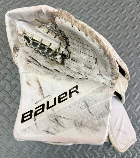 Bauer Vapor X700 Regular Senior Goalie Glove Used