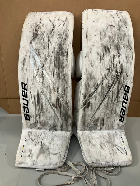 White XL Senior Bauer Hyperlite 2 Goalie Leg Pads (Used)