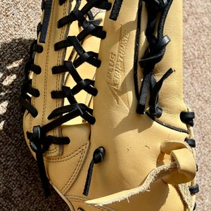 Mizuno RH Outfield MVP Prime Baseball Glove 12.75" (Used)