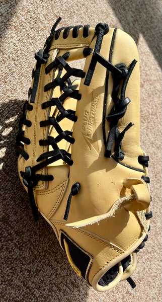 Mizuno RH Outfield MVP Prime Baseball Glove 12.75" (Used)