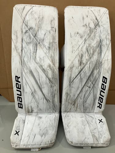 White 36" Senior Bauer Vapor X5 Pro Goalie Leg Pads (Used)