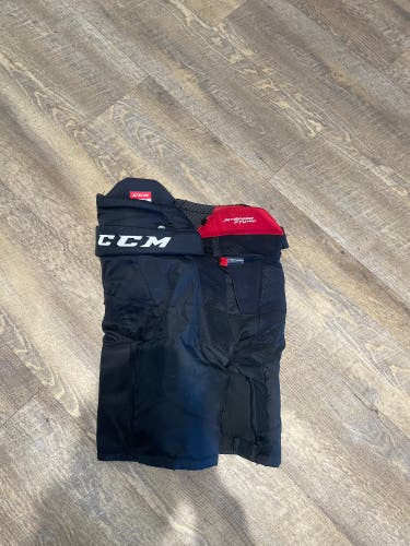 Black Junior Large CCM Jetspeed FT4 Pro Hockey Pants (Used)