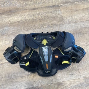 CCM AS-V Shoulder Pads | Junior Medium
