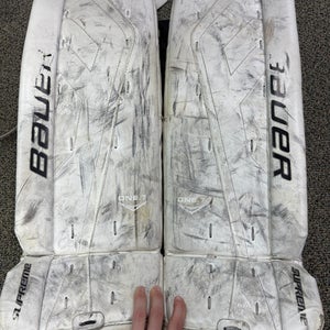 White 28+1" Junior Bauer One.7 Goalie Leg Pads (Used)