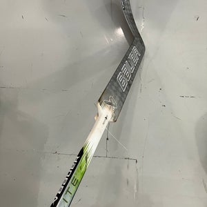 Senior Bauer Hyperlite 2 Goalie Stick Regular 27" Paddle (Used)