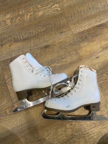 Glacer 120 Figure Skates Adult 5 (New)