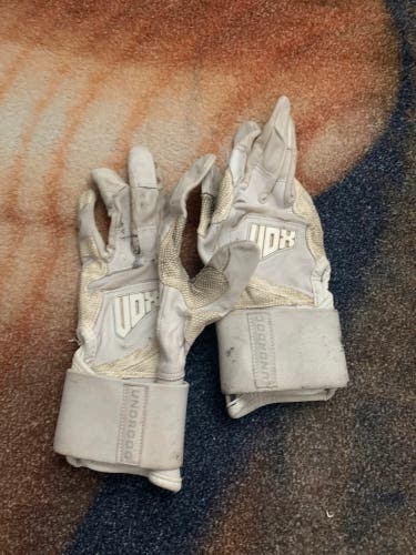 Adult Small Undrdog Athletix Batting Gloves (Used)