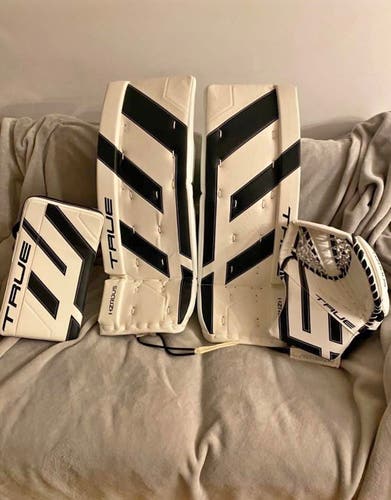 26" True HZRDUS Goalie Leg Pads