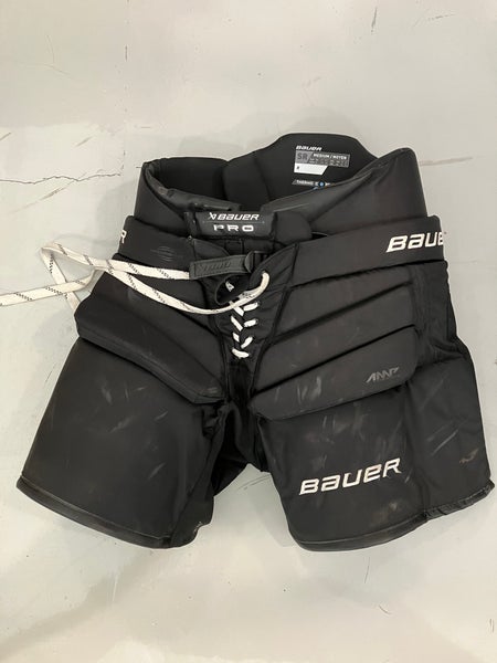 Black Senior Medium Bauer Pro Hockey Goalie Pants (Used)