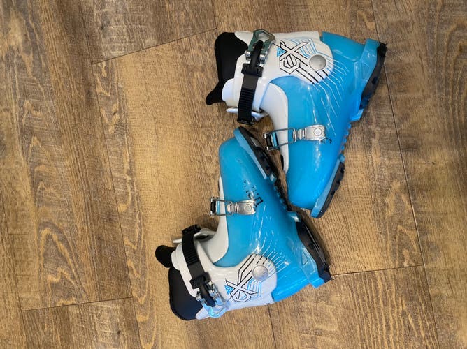 Mondo 20 & 20.5 Dalbello CX2 Ski Boots (Used)