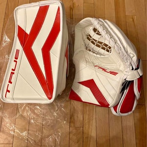 New True Catalyst PX3 Goalie Gloves Set Husso Red Wings