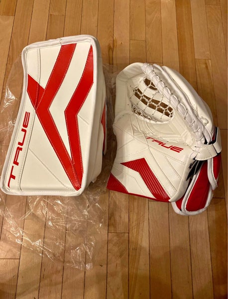 New True Catalyst PX3 Goalie Gloves Set Husso Red Wings
