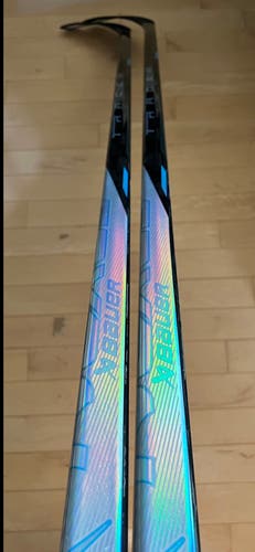 New 87 Flex Right Hand P92 Nexus Tracer Hockey Sticks (1 available)