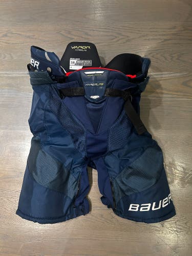 Men's Senior Medium Bauer Vapor Hyperlite Hockey Pants (Used)