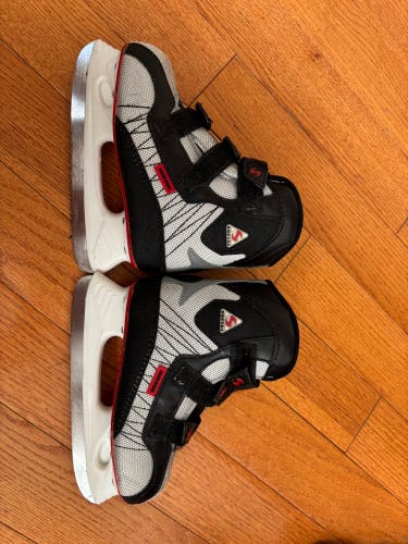 Jackson Ultima Softec Hockey Skates (Used) Size 12J