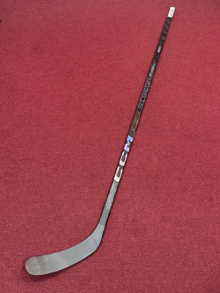 Senior CCM RibCor Trigger 8 Pro Right Handed Hockey Stick P29 95 flex Pro Stock (New) Item#69HU