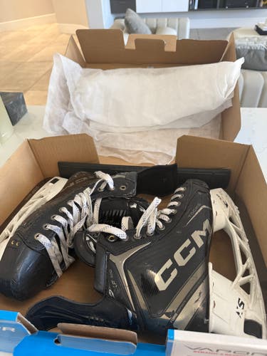 CCM Tacks XF Pro Senior Hockey Skates 7.5D – STEP Blacksteel + Extra CCM XS Steel & Case
