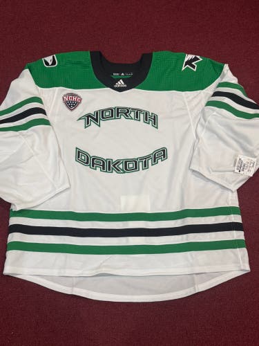 University of North Dakota White Goalie Cut 60G  Adidas Jersey (New)Item#60GCW