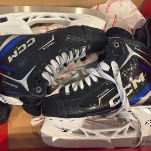 New CCM Tacks Classic SE Hockey Skates Regular Width 6 (New)