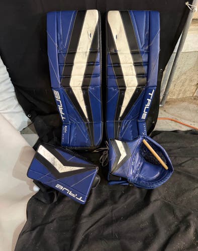 33" True Catalyst PX3 Goalie Leg Pads