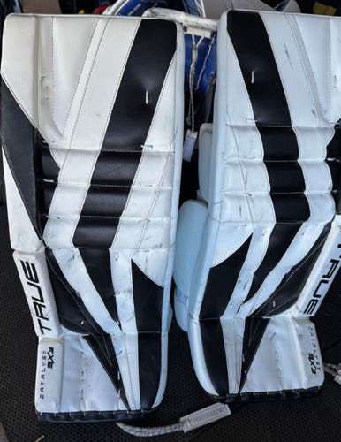 33" True Catalyst 9X3 Goalie Leg Pads