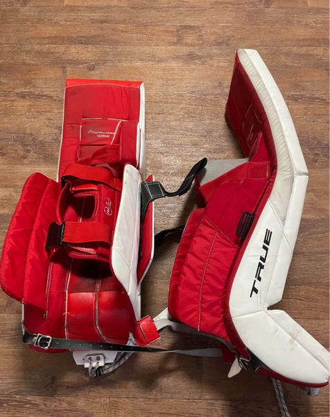 35" True L20.1 Goalie Leg Pads