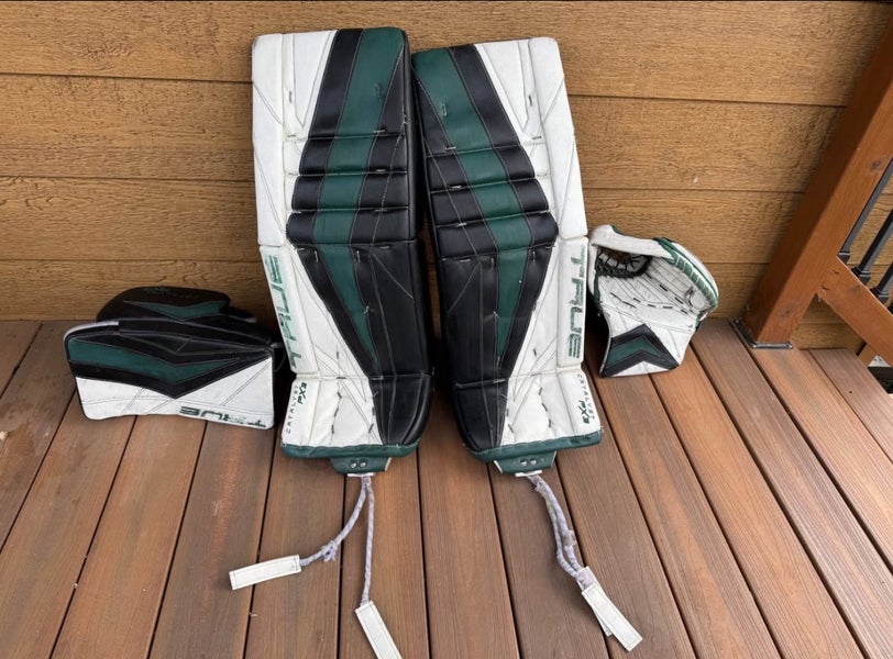32" True Catalyst PX3 Goalie Leg Pads