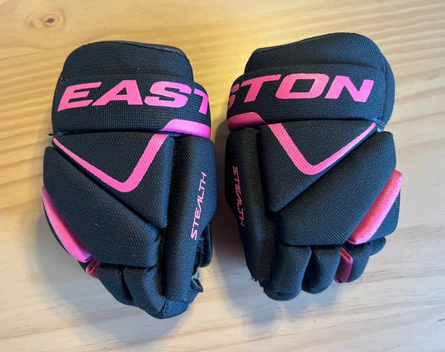 Easton Stealth Black/Pink Youth Hockey Gloves 8”