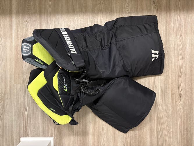 Men's Senior Medium Warrior Alpha LX PRO Hockey Pants (Used)