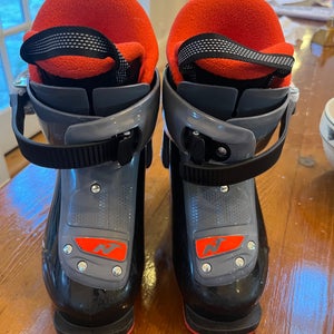 Nordica SpeedMachine J1 Kids Ski Boots 16.5 (*Near Mint Cont.*)