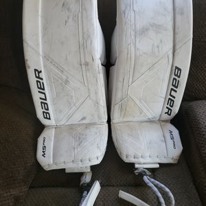 30" Bauer Supreme M5 Pro Goalie Leg Pads (Used)