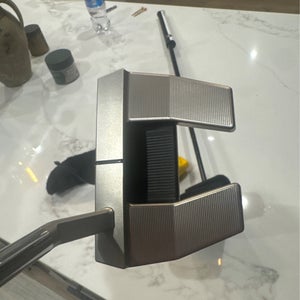 Scotty Cameron Phantom X 5.5 Mallet Right Handed Putter 34" (New)